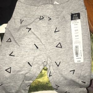 6-9months pants grey w black triangles bokiedokie